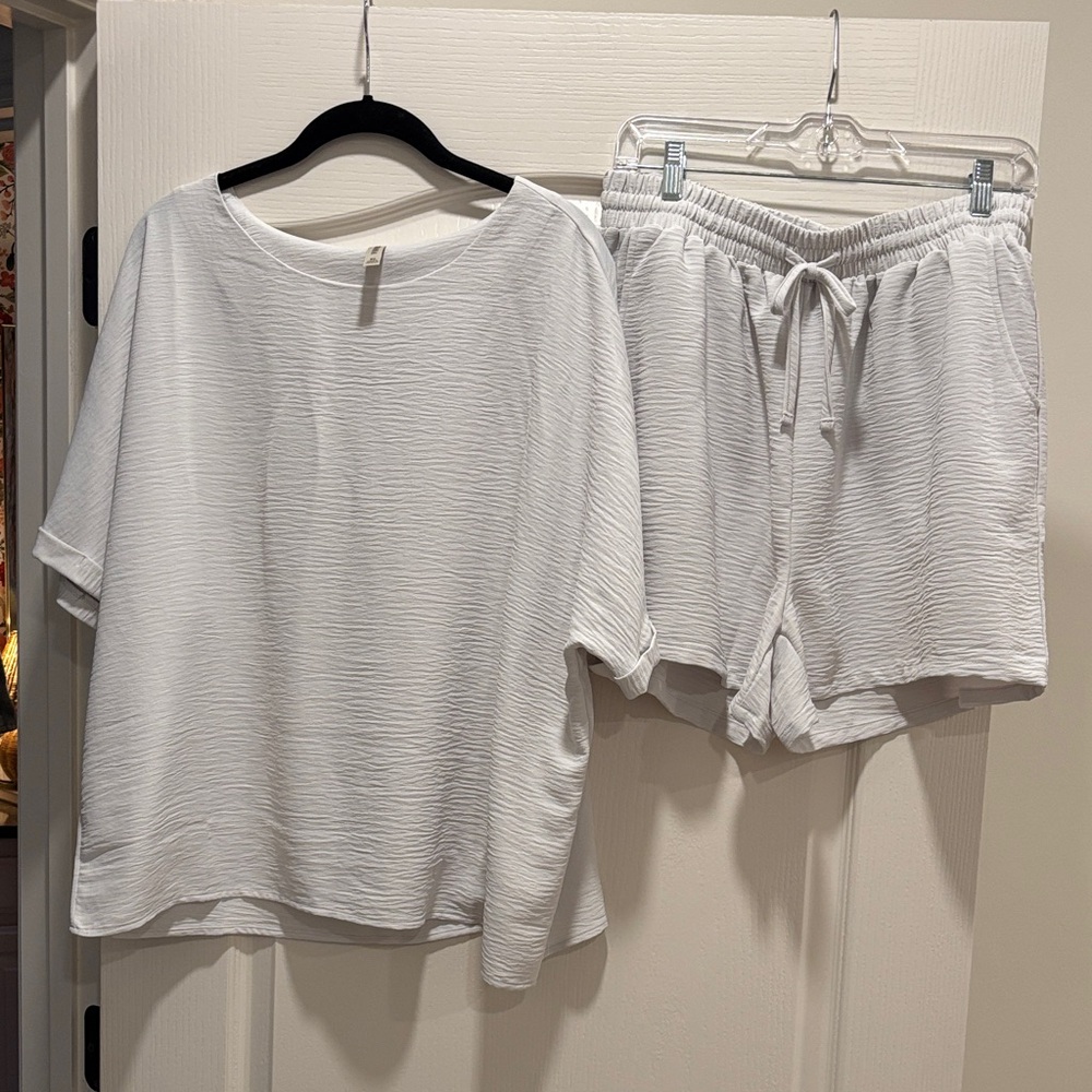 Zenana Outfitters Light Gray  Textured Top and Shorts